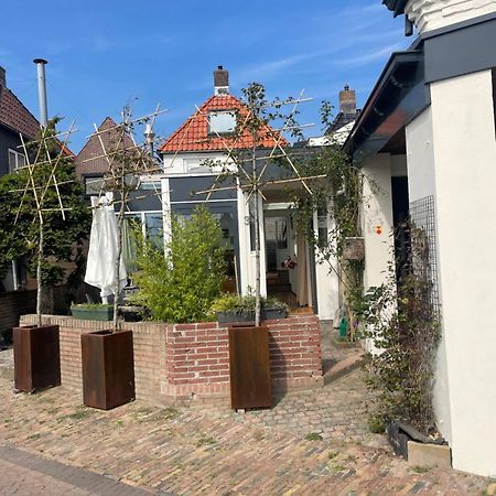 Huis Aan De Haven Lemmer Bagian luar foto