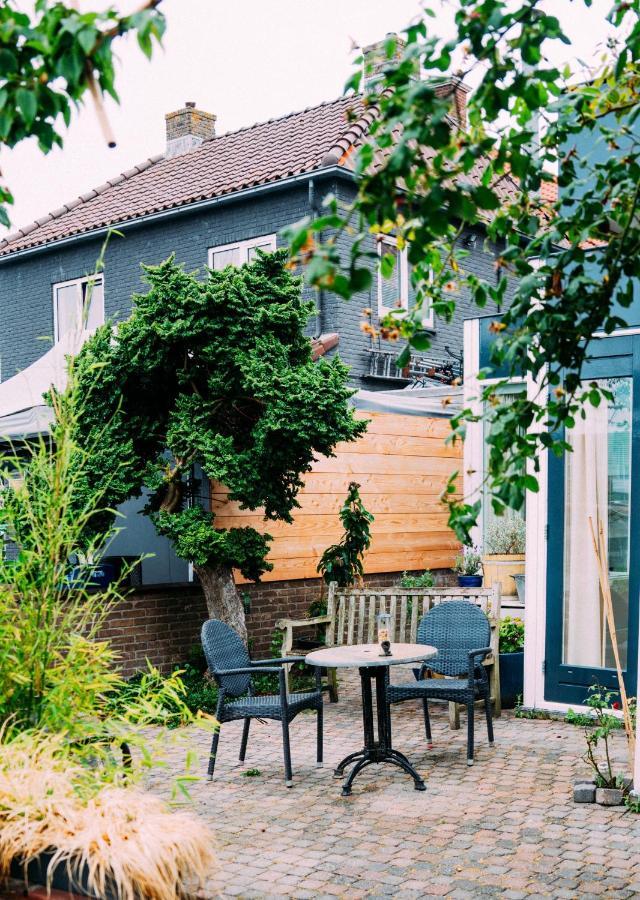 Huis Aan De Haven Lemmer Bagian luar foto